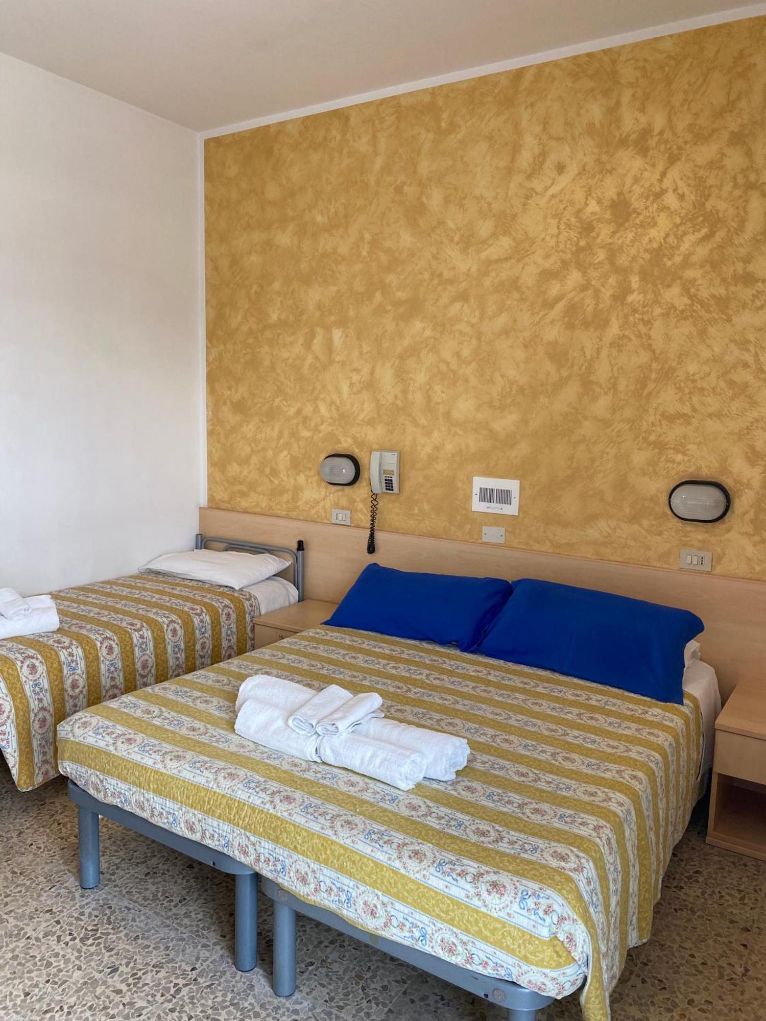 Hotel Loretta Rimini Ngoại thất bức ảnh