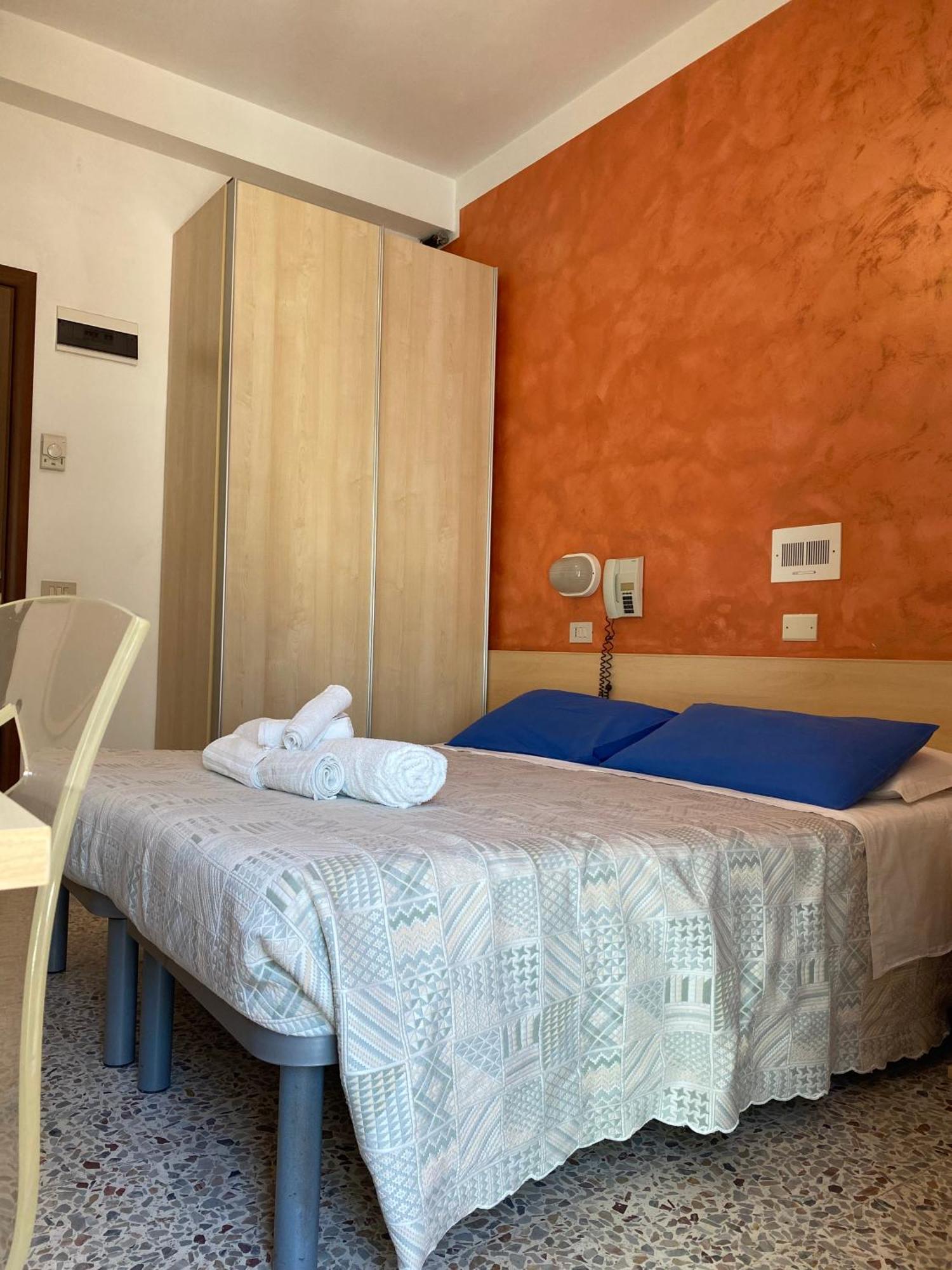 Hotel Loretta Rimini Ngoại thất bức ảnh
