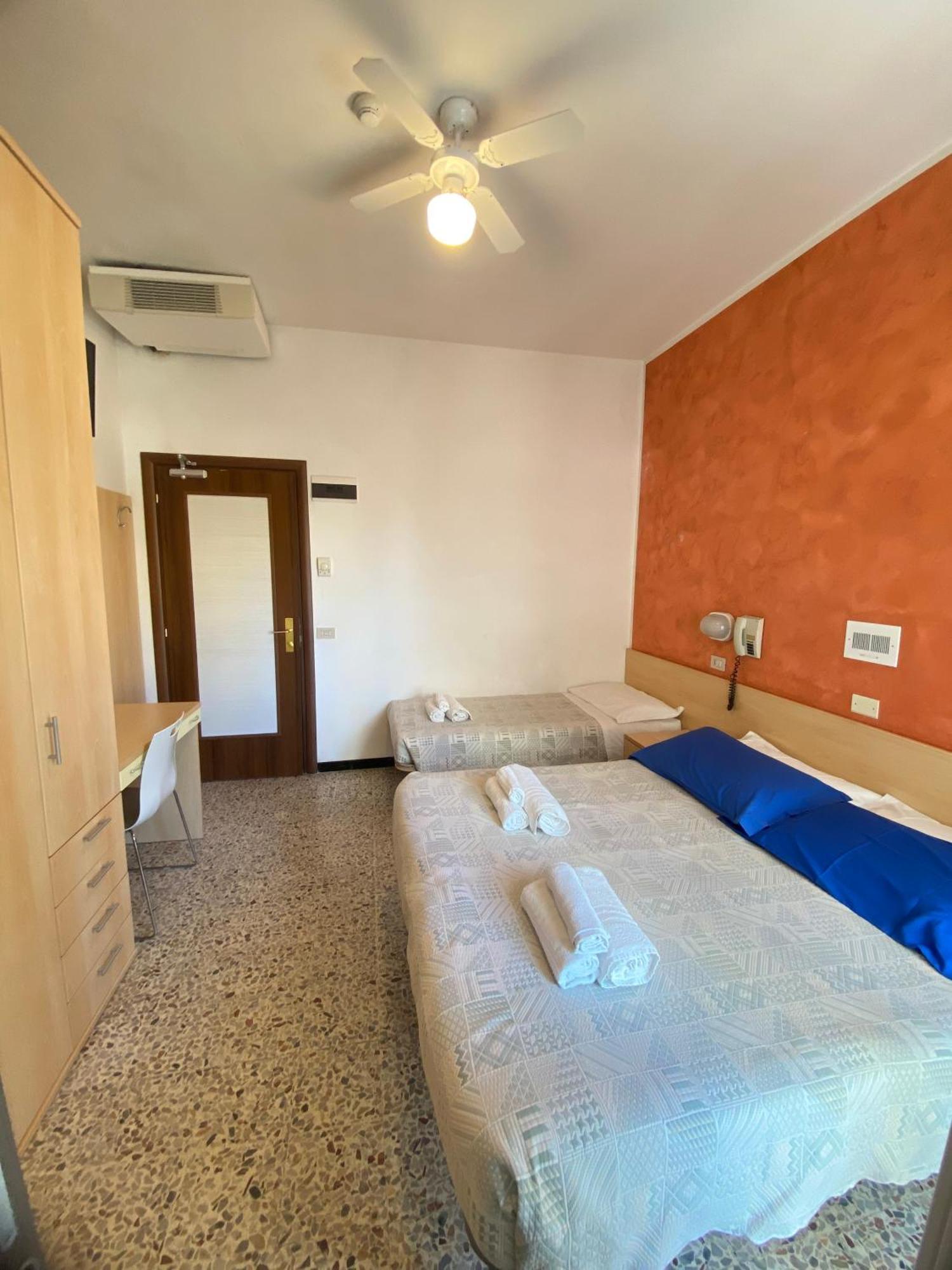 Hotel Loretta Rimini Ngoại thất bức ảnh