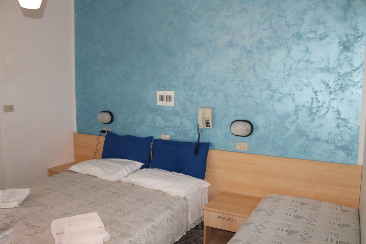 Hotel Loretta Rimini Ngoại thất bức ảnh